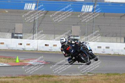 media/Nov-26-2022-Fastrack Riders (Sat) [[b001e85eef]]/Level 3/Session 3 Outside Turn 9/